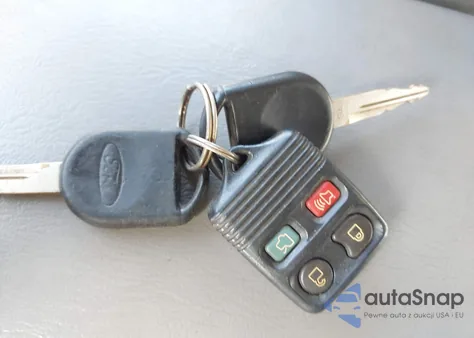 2005 Ford Taurus Sel z USA, uszkodzony, nr VIN 1FAHP56S35A182465